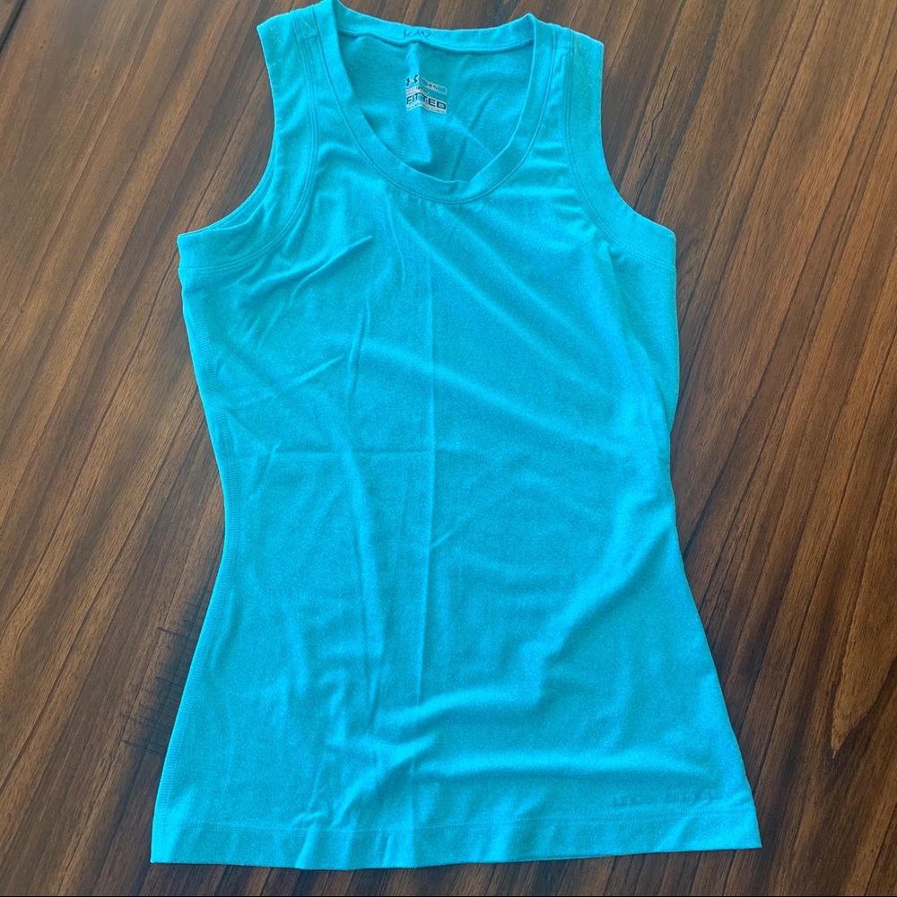 🏷️ UA Under Armour Fitted Heatgear Tank Top XS